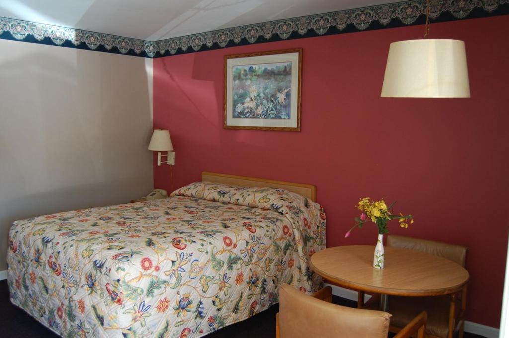 Colony Motel Brookfield Habitación foto