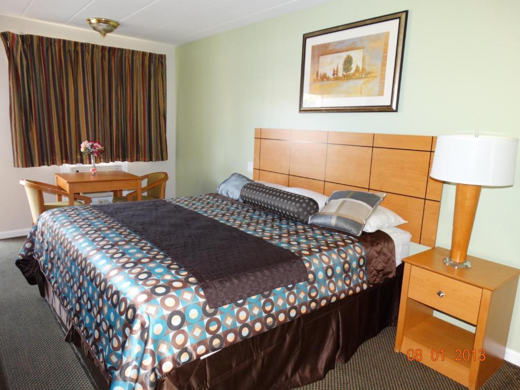Colony Motel Brookfield Habitación foto